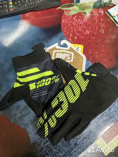 Мотоперчатки l