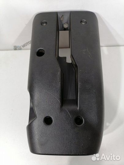 Кожух рулевой колонки Mitsubishi Delica PE8W 4M40