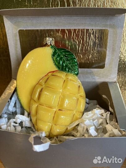 Манго елочная игрушка