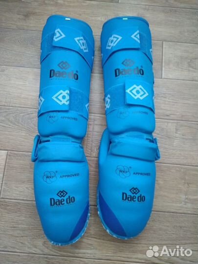 Защита голени и стопы для карате WKF daedo