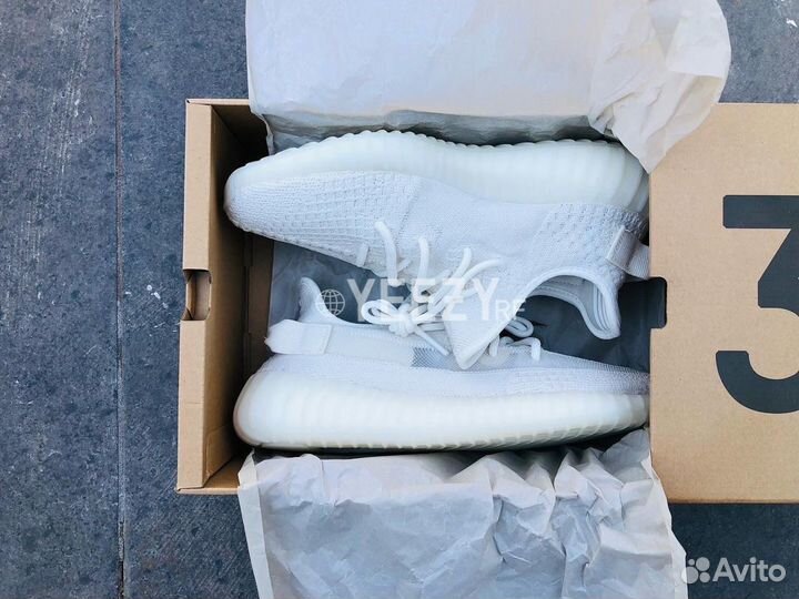 Кроссовки Adidas Yeezy Boost 350 V2 Bone