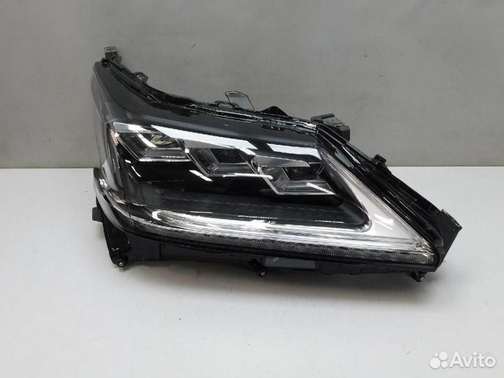 Фара правая Lexus LX570
