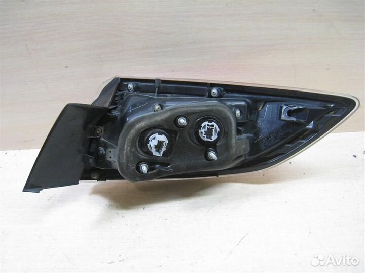 Фонарь задний наружный левый Mazda 3 (BL) 2010