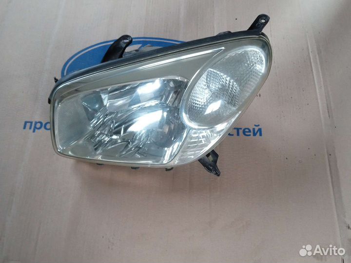 Фара rav4