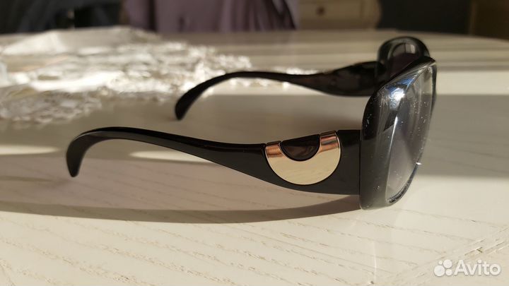 Солнцезащитные очки