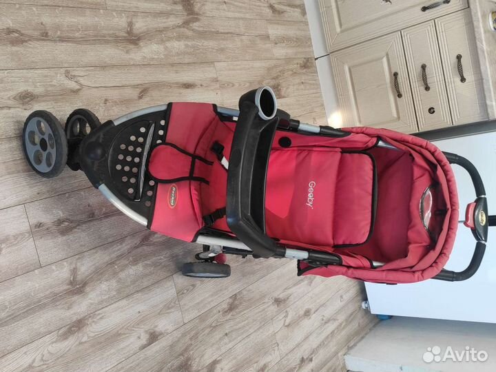 Коляска детская прогулочная