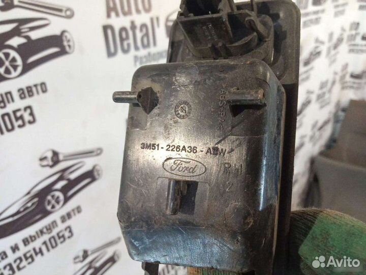 Кнопка стеклоподъемника задняя Ford Focus 2