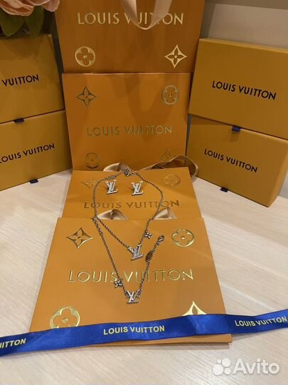 Louis vuitton украшения