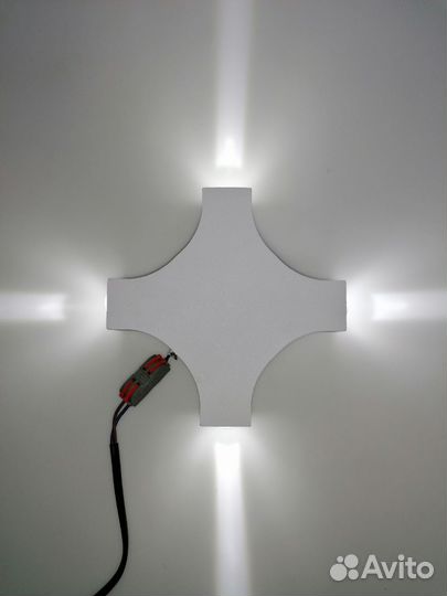 Фасадный светильник