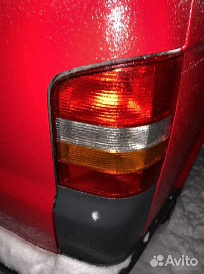Фонарь задний правый Volkswagen Transporter T5