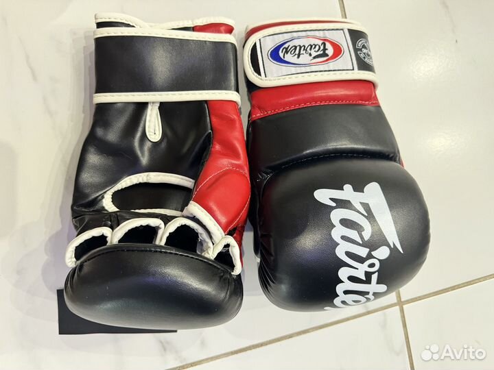 Боксерские перчатки fairtex