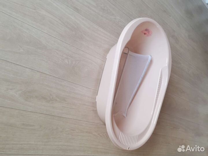 Ванночка для купания с подставкой
