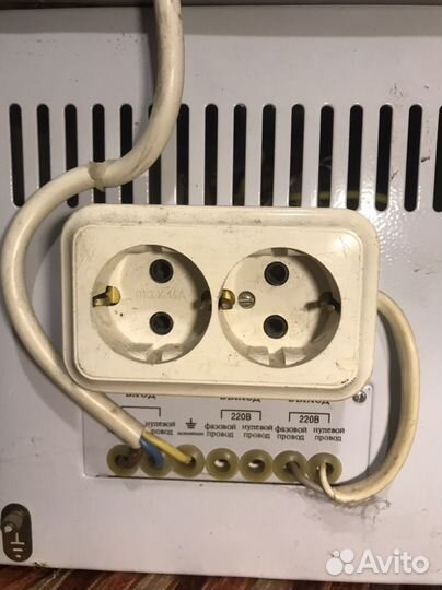 Стабилизатор напряжения 1квт и3квт