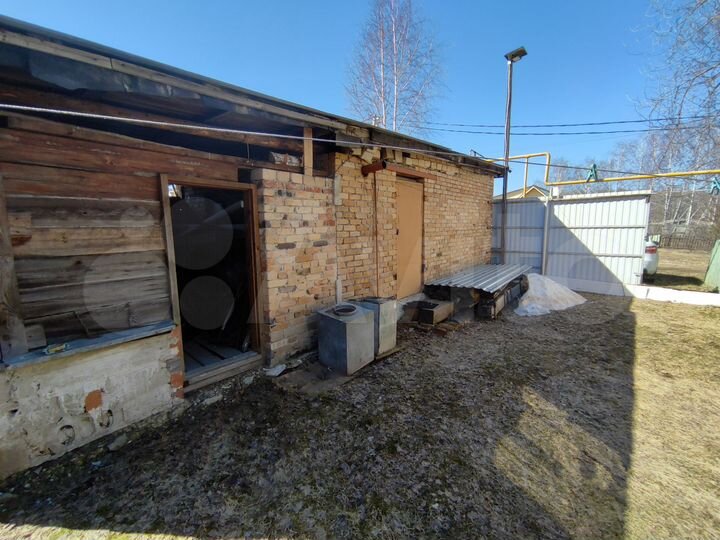 Дом 28 м² на участке 16 сот.