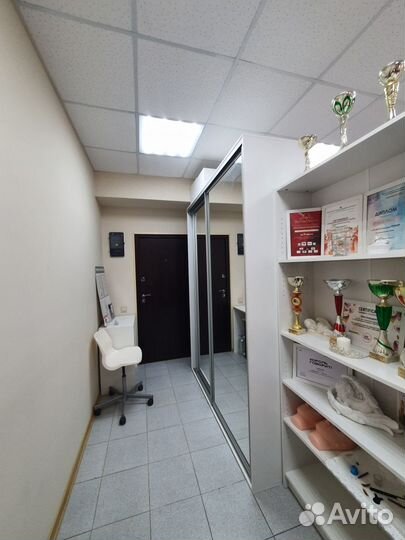 Аренда кушетки для наращивания ресниц