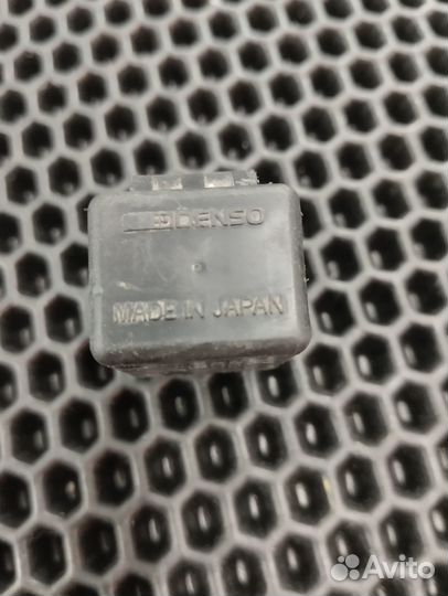 Kawasaki zx7r, zzr400-2,zr1000,zx9r реле повароток