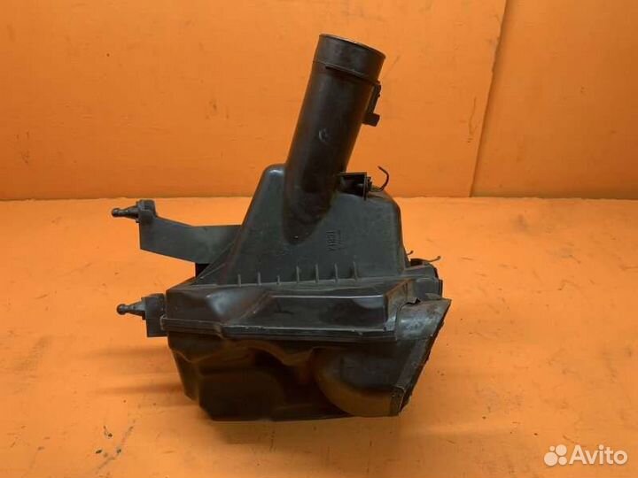 Корпус воздушного фильтра левый Infiniti Fx35 S51