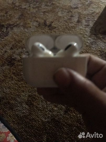Слуховой аппарат AirPods Pro