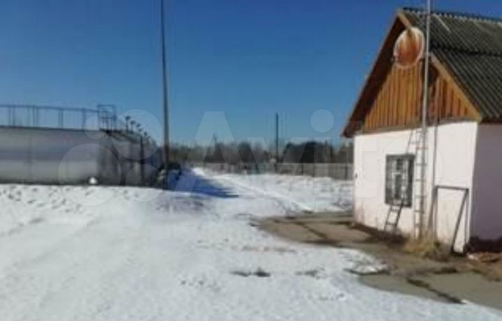 Нефтебаза, 7000 м²