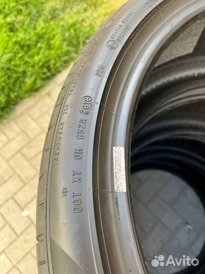 Pirelli P Zero 275/35 R21