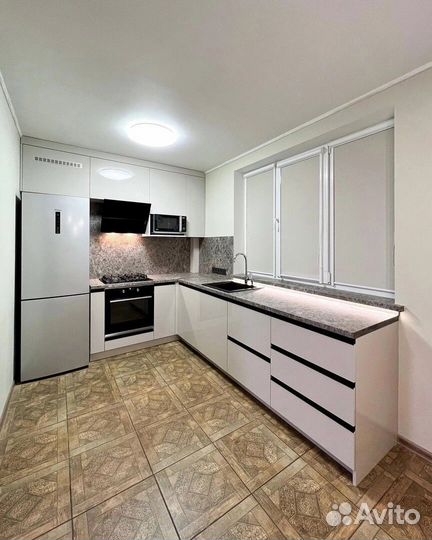 Кухонный гарнитур для кухни на заказ