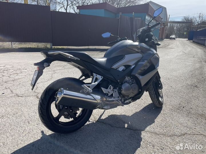 Honda vfr 800 x