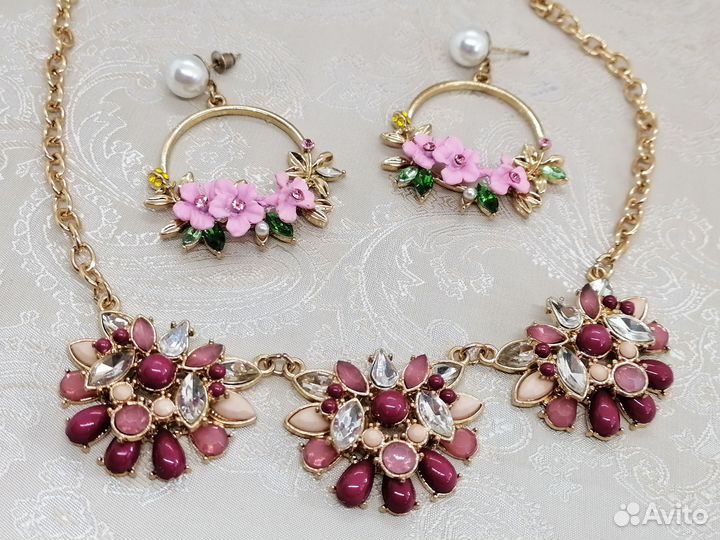 Серьги кольца в цветах