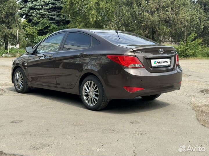 Hyundai Solaris 1.6 AT, 2015, 214 679 км