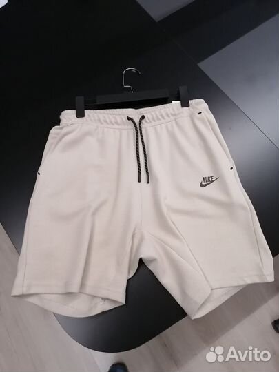 Шорты Nike tech fleece