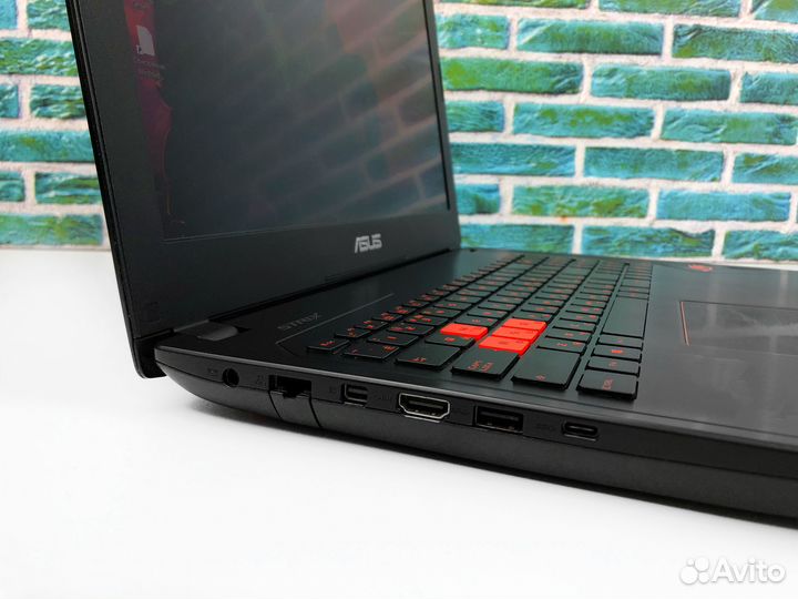 Игровой ноутбук Asus Geforce GTX 1650 1070