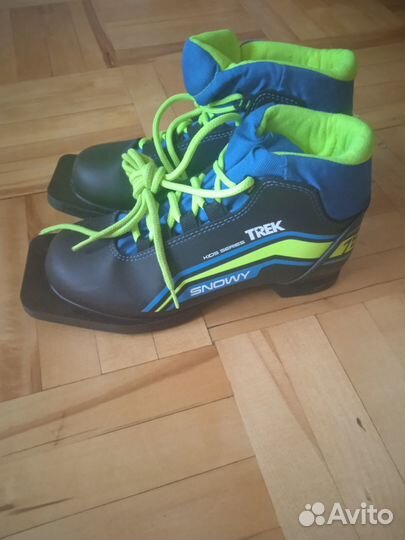 Лыжные ботинки