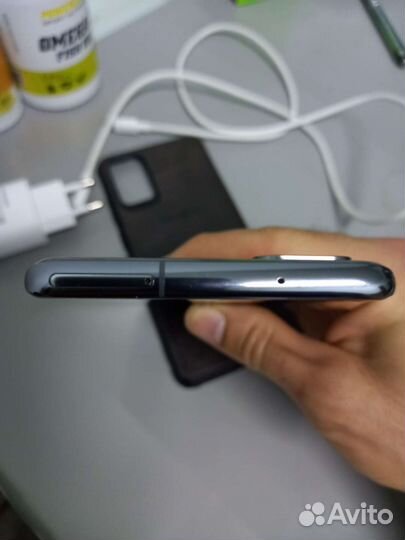 Samsung galaxy s20 plus 256gb