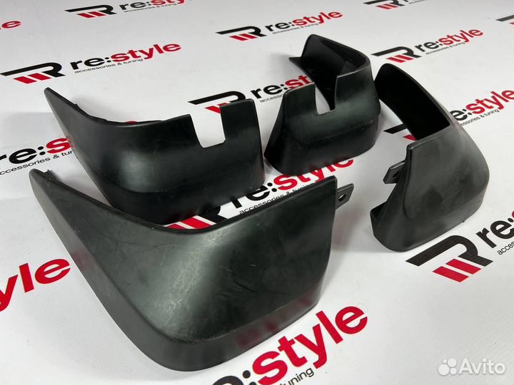 Брызговики Honda Fit (GE/GP) 10-13 Черные V2336
