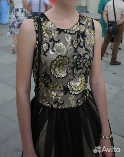 Вечернее платье на выпускной 44-46