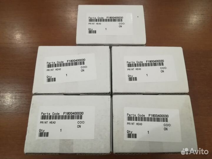 F1800400030 Печатающая головка для Epson L800/T50