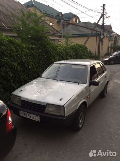 Бампер на ваз 21099