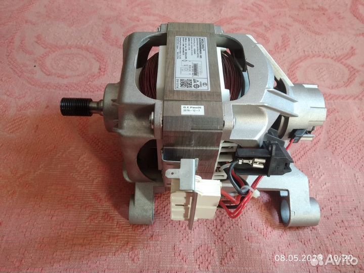 Двигатель для стиральной машины Candy css4 1062d1