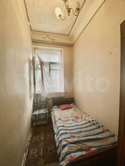 Комната 16,3 м² в > 9-к., 2/4 эт.