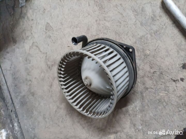 Вентилятор печки Mitsubishi Lancer 9