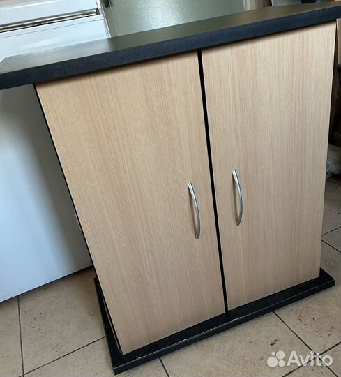 Аквариум с тумбой