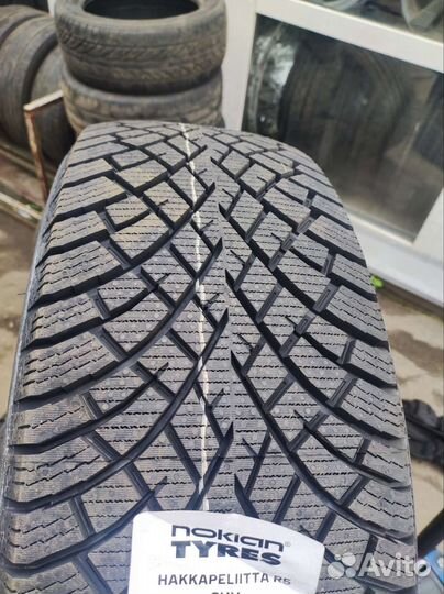 Nokian Tyres Hakkapeliitta R5 SUV 275/50 R21 113R