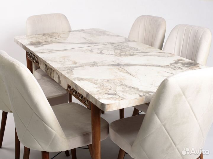 Кухонный стол и 6 стульев
