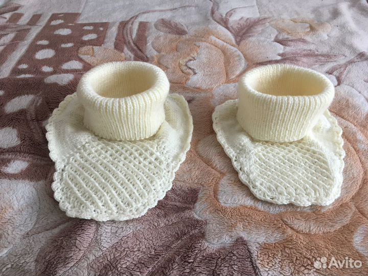 Манишка детская. Ручная работа