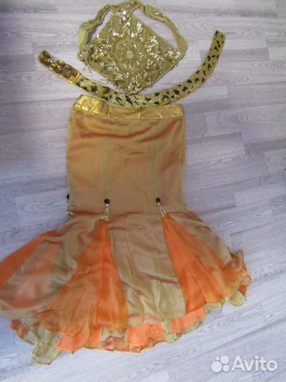 Танцевальный костюм женский