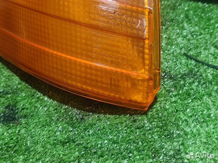 Передние фары Mercedes w202