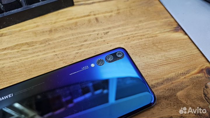 HUAWEI P20 Pro, 6/128 ГБ