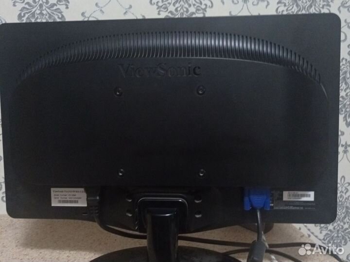 Монитор Viewsonic, подарок Колонки Genius