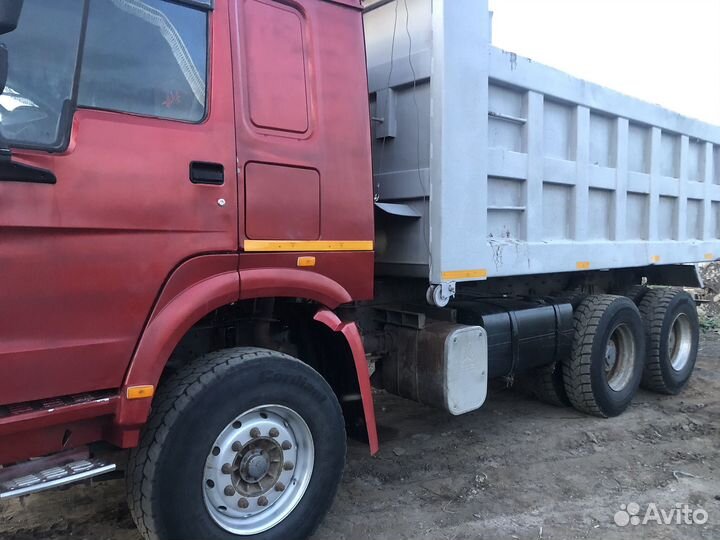 Howo ZZ3327N3647C, 2012