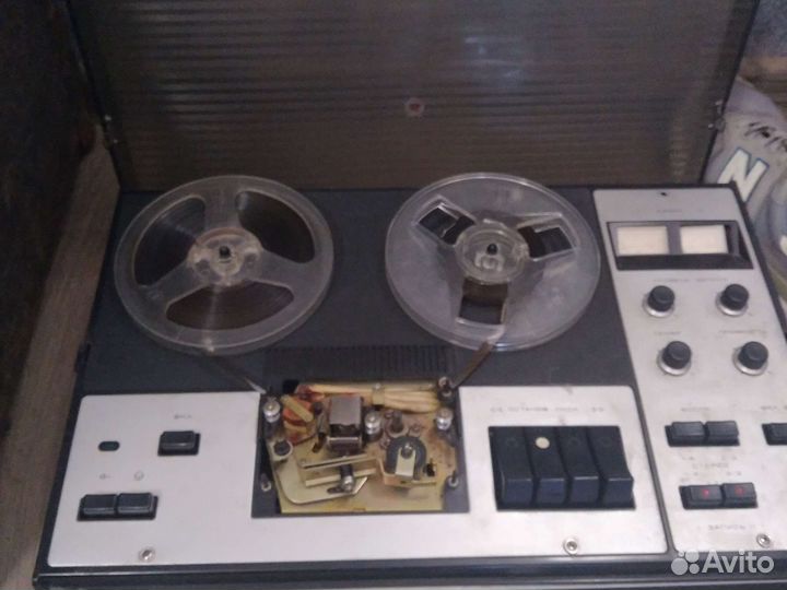 Катушечный магнитофон Эльфа 332