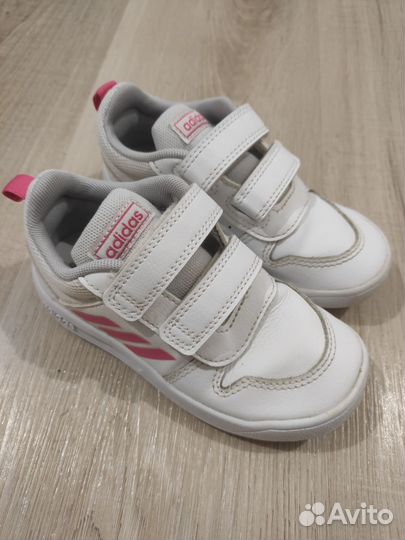 Кроссовки для девочки adidas 26